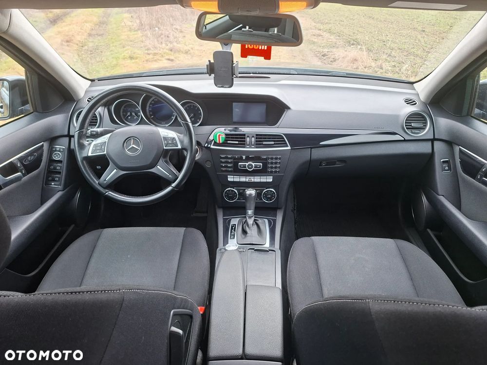 Mercedes-Benz Klasa C 180 7G-TRONIC - 16