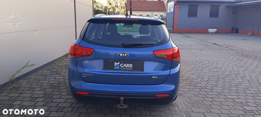 Kia Ceed - 9