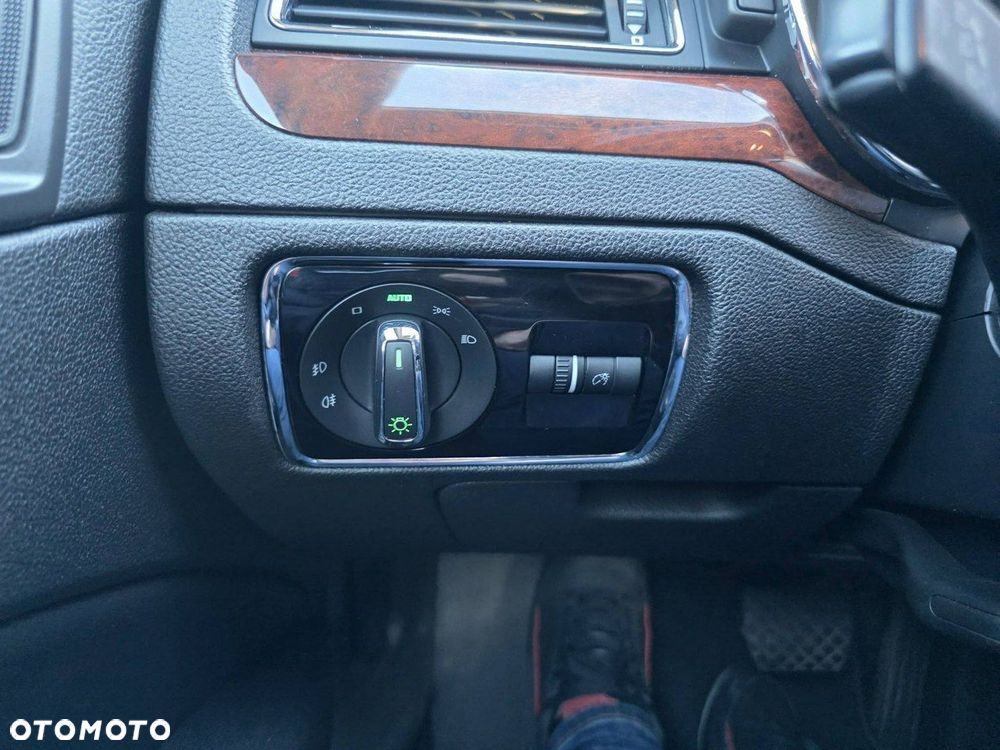 Skoda Superb 1.8 TSI DSG Elegance - 12