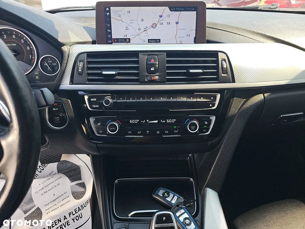 BMW Seria 3 340i xDrive M Sport - 10