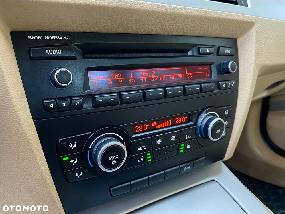 BMW Seria 3 320d - 35