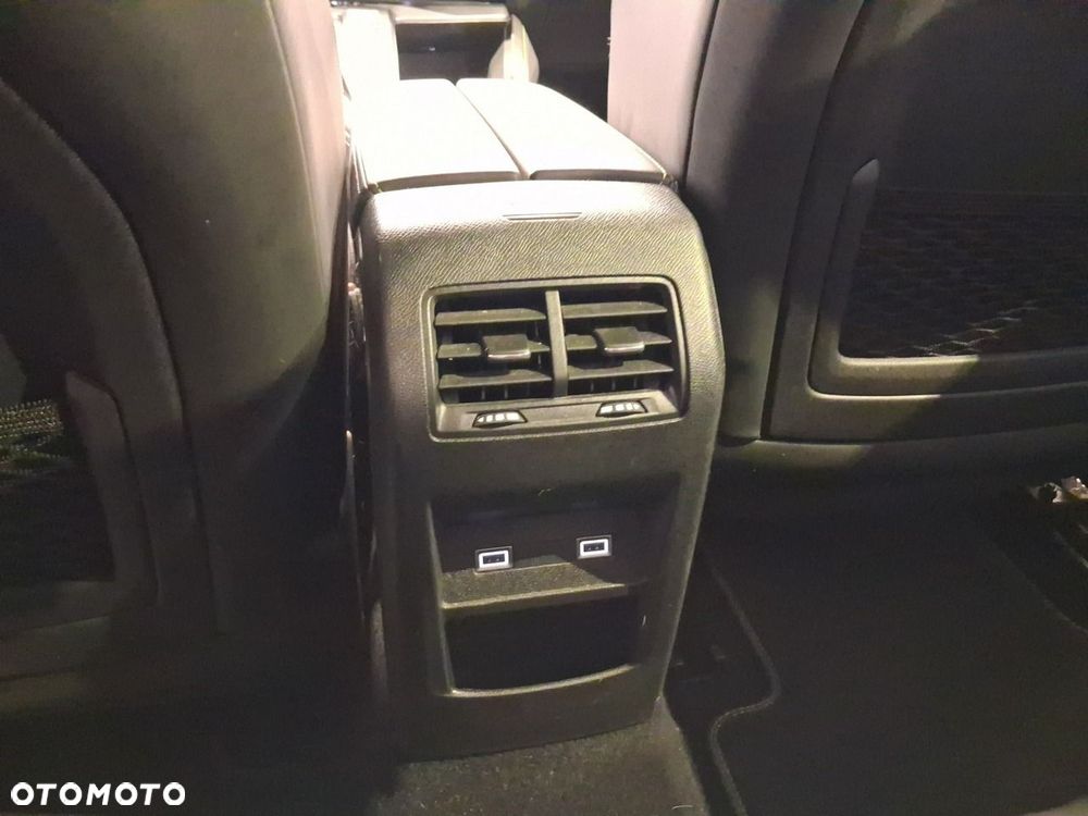 Peugeot 308 1.2 PureTech GT S&S EAT8 - 12