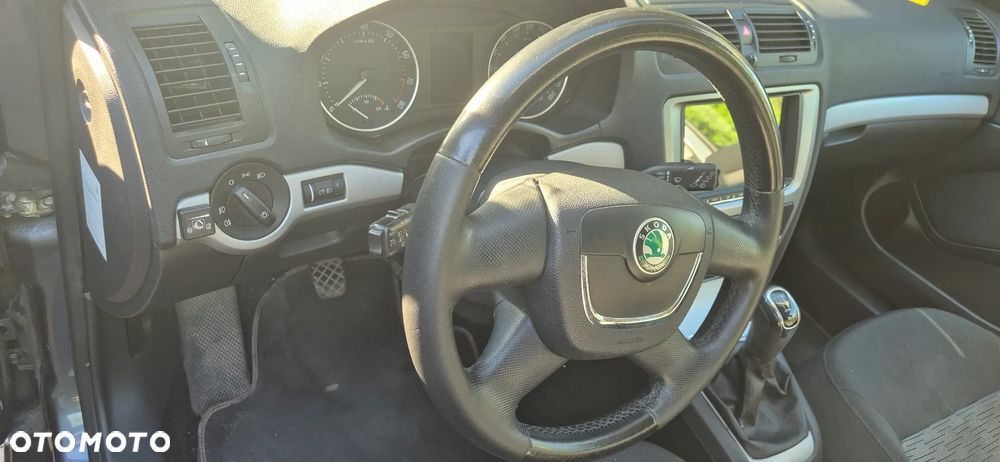 Skoda Octavia 1.6 Active - 16