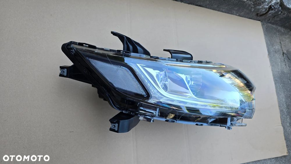 Mitsubishi Outlander  16-19 Lampa Przód FULL LED Prawa EU Oryginał - 4