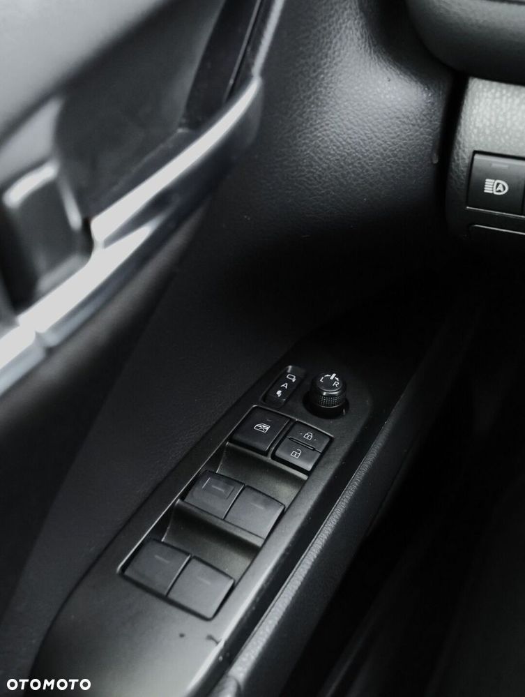 Toyota Camry 2.5 Hybrid Comfort CVT - 21