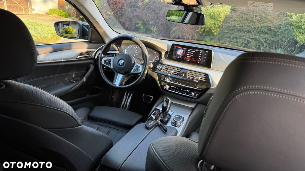 BMW Seria 5 520d Luxury Line - 36