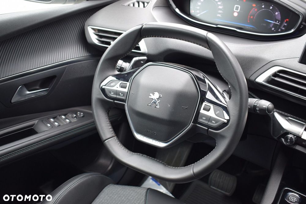 Peugeot 3008 1.5 BlueHDi Allure S&S EAT8 - 19