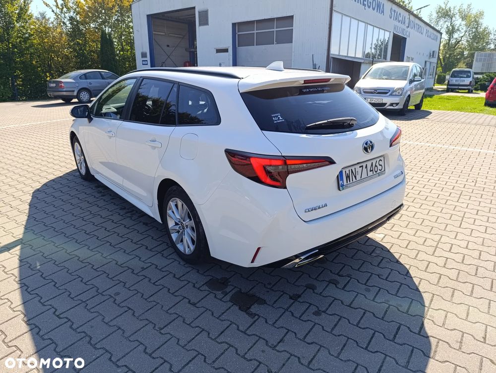 Toyota Corolla 1.8 Hybrid Comfort - 12