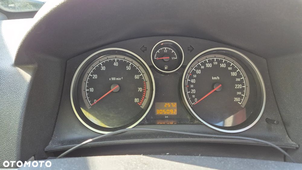 Opel Astra ver-1-6-enjoy - 7