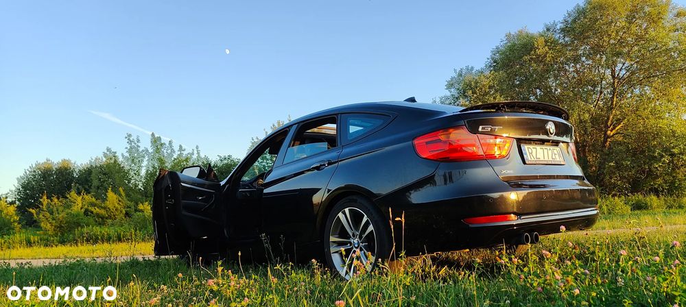 BMW Seria 3 328i xDrive Sport Line - 14