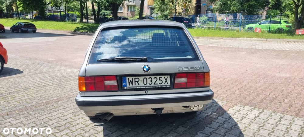 BMW Seria 3 ver-325ix - 8