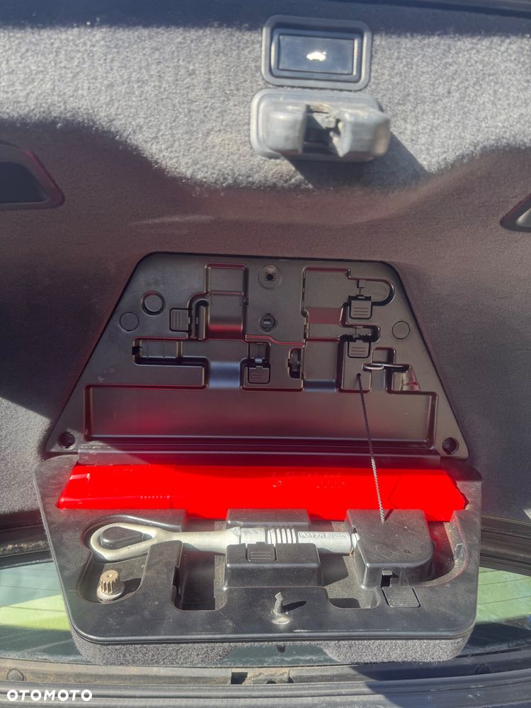 Audi A8 4.2 Quattro - 10