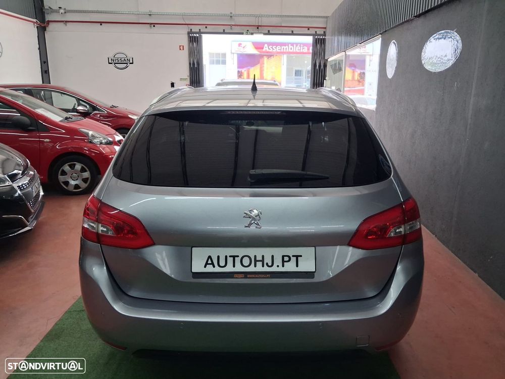 Peugeot 308 SW - 7