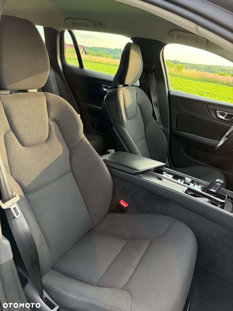 Volvo V60 Cross Country D4 AWD - 18