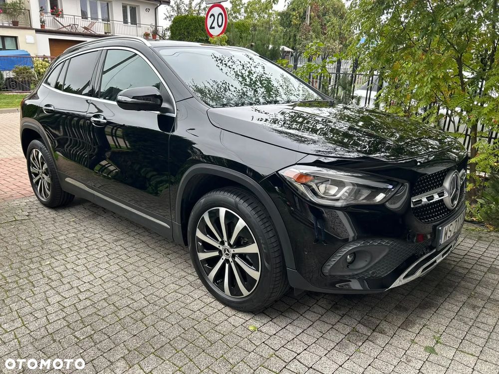 Mercedes-Benz GLA - 29