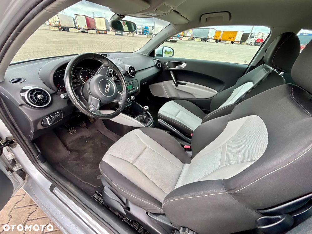 Audi A1 3-drzwiowe 1.4 TFSI admired - 6