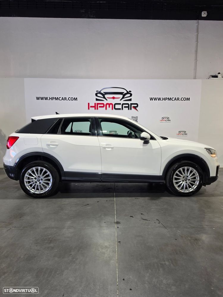 Audi Q2 30 TFSI Design S tronic - 4