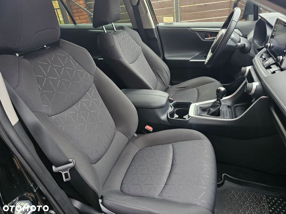 Toyota RAV4 2.0 Comfort 4x2 - 13