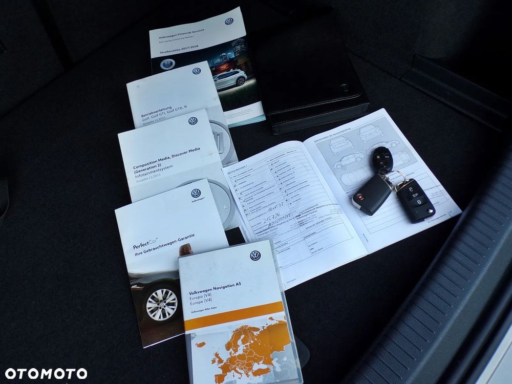 Volkswagen Golf 2.0 TDI SCR Highline - 34