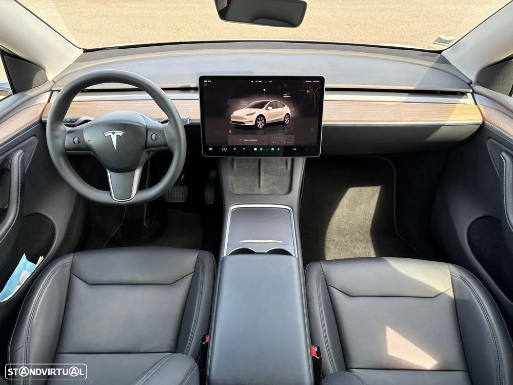 Tesla Model Y RWD - 4