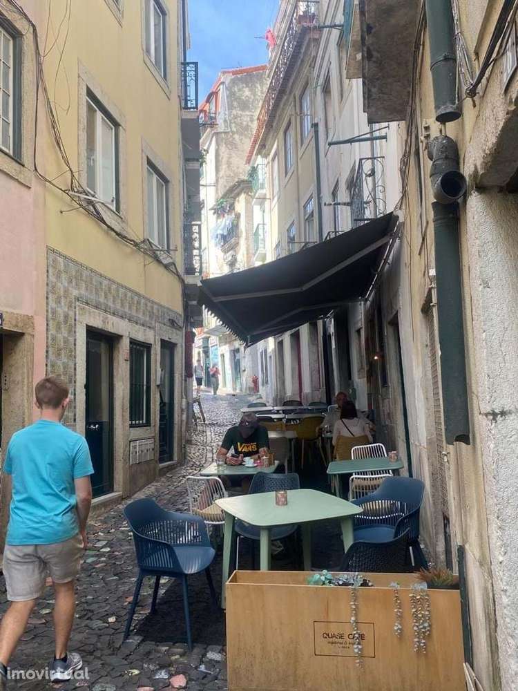 Loja com Esplanada no Coração de Alfama - Grande imagem: 3/16