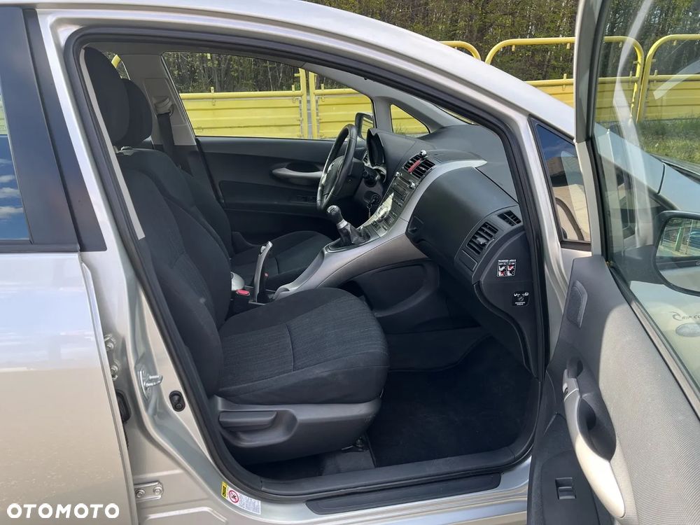 Toyota Auris 1.4 D-4D - 15