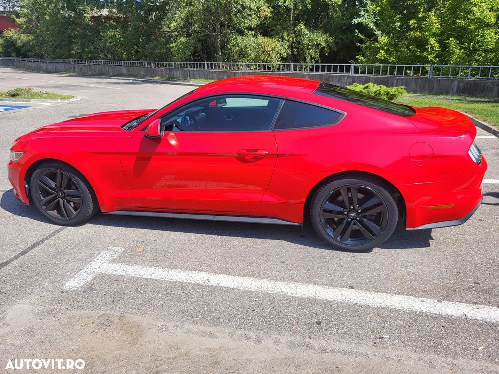 Ford Mustang 2.3 Eco Boost Aut. - 2