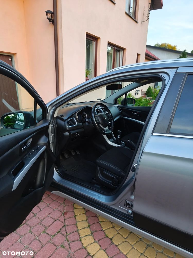 Suzuki SX4 - 4