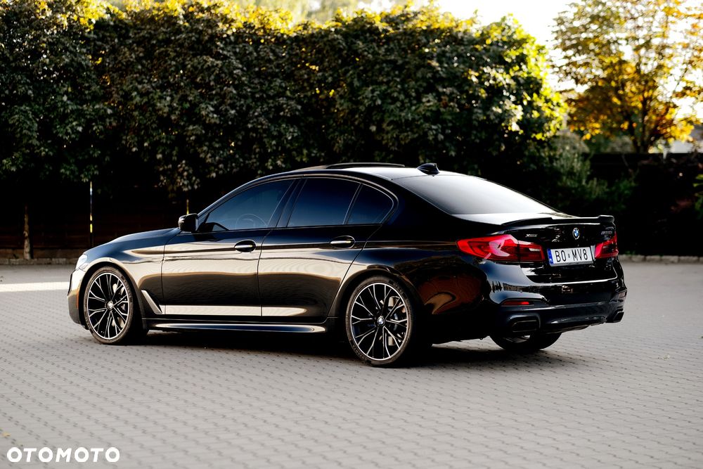 BMW Seria 5 M550i xDrive sport - 3