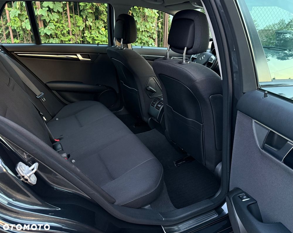 Mercedes-Benz Klasa C 200 (BlueEFFICIENCY) Elegance - 12