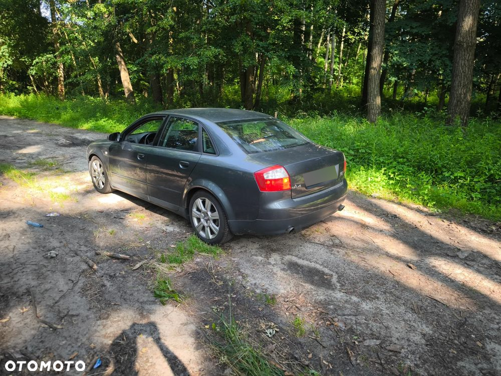 Audi A4 - 4