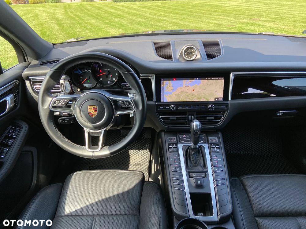 Porsche Macan - 27