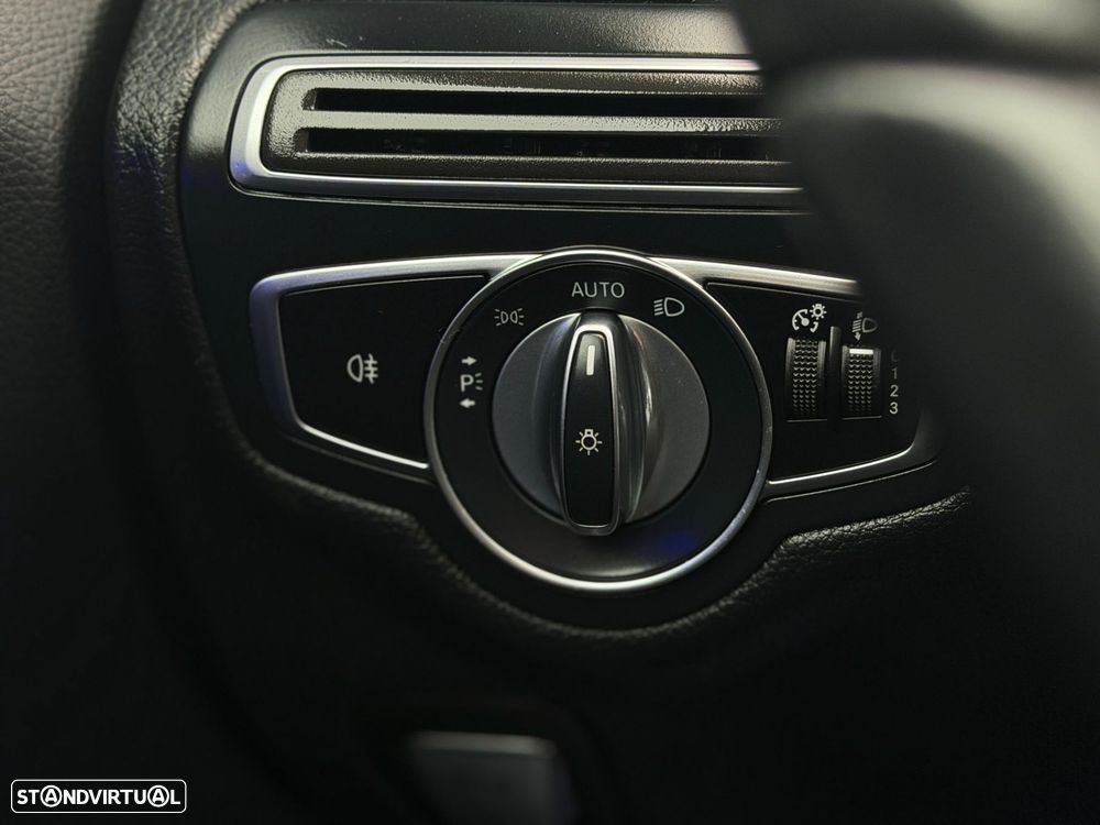 Mercedes-Benz C 300 de Avantgarde - 25