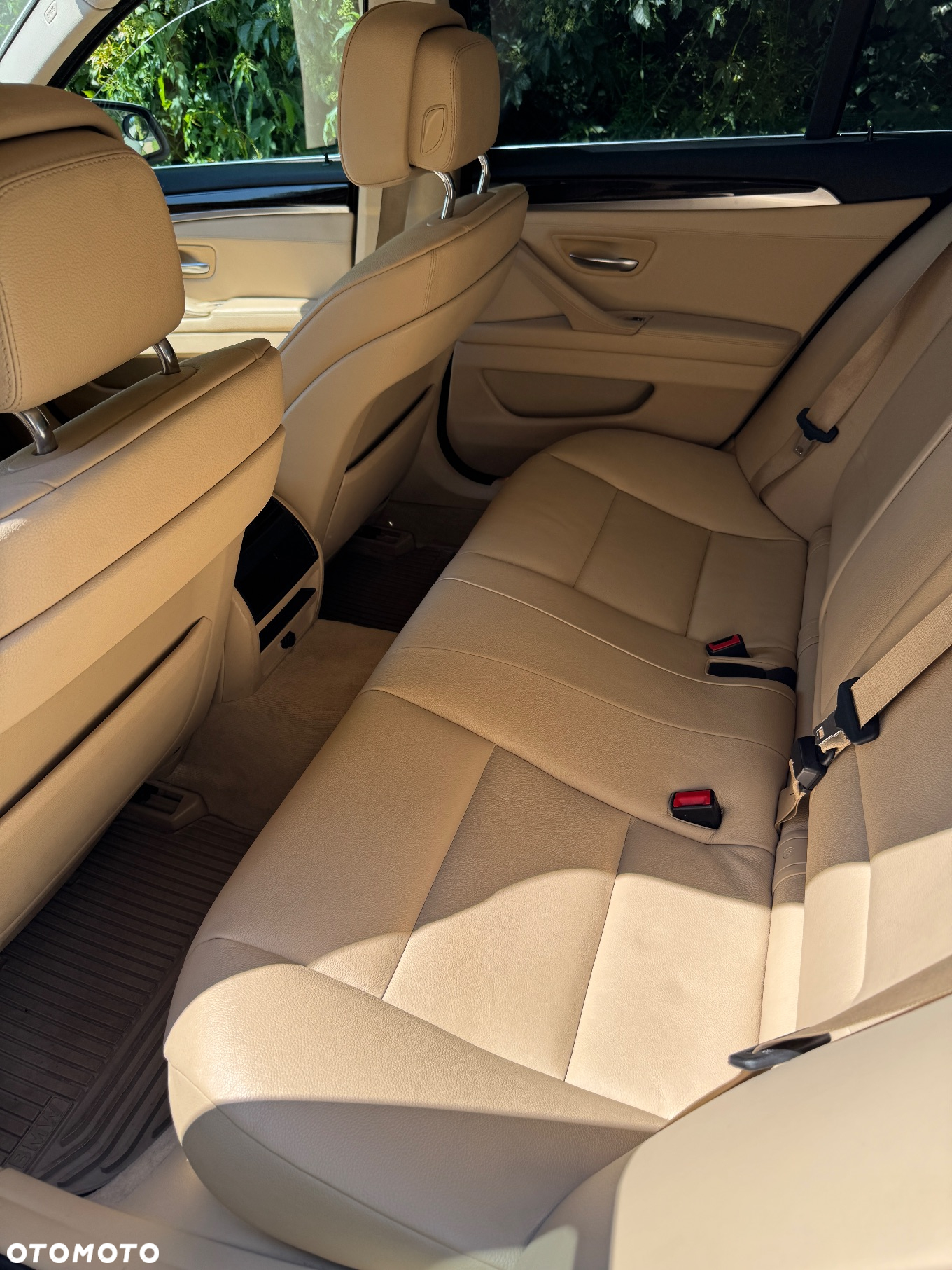 BMW Seria 5 535i Touring Luxury Line - 8