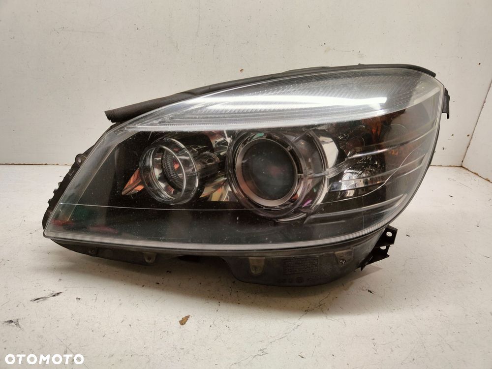mercedes c klasa w 204 amg xenon lampa lewy przód a2048208059 - 1