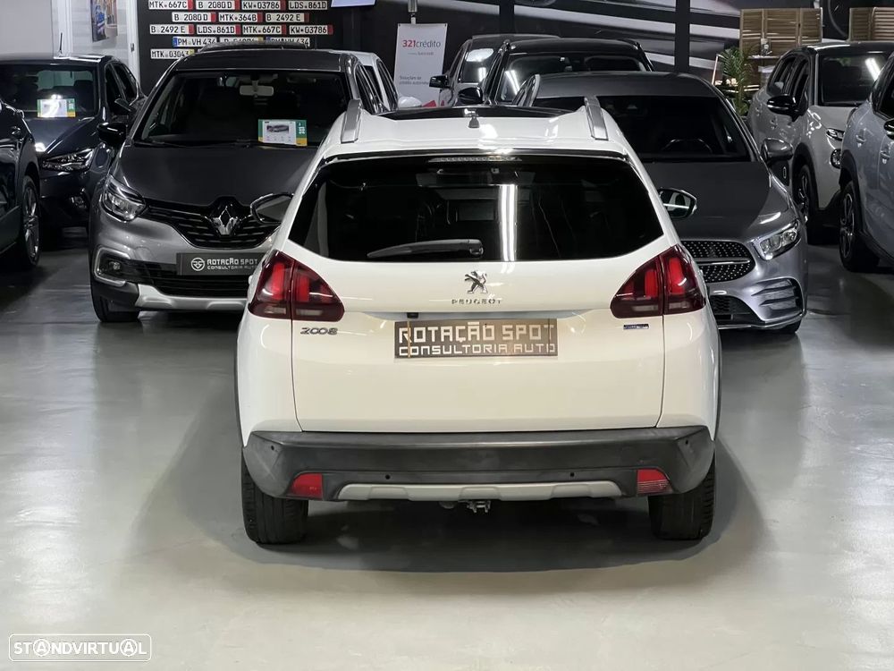 Peugeot 2008 1.2 PureTech GT Line - 29