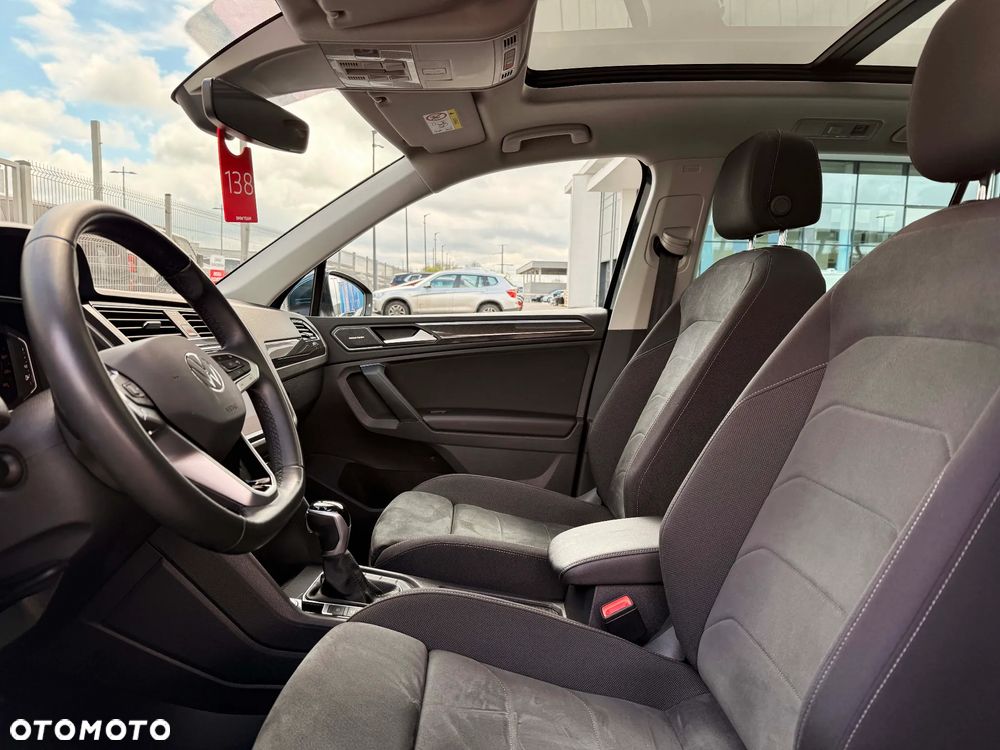 Volkswagen Tiguan 2.0 TDI SCR 4Mot Elegance DSG - 27