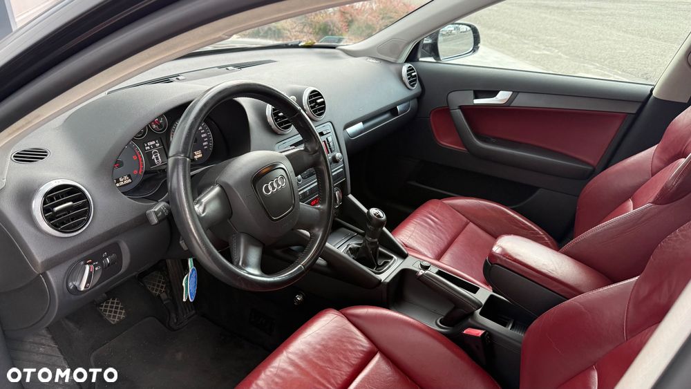 Audi A3 Sportback 1.6 TDI DPF Ambition - 15