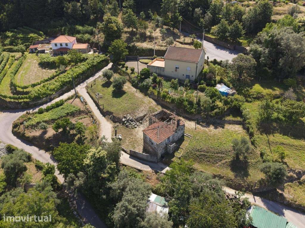 Moradia para restauro | Calheiros, Ponte de Lima - Grande imagem: 2/33