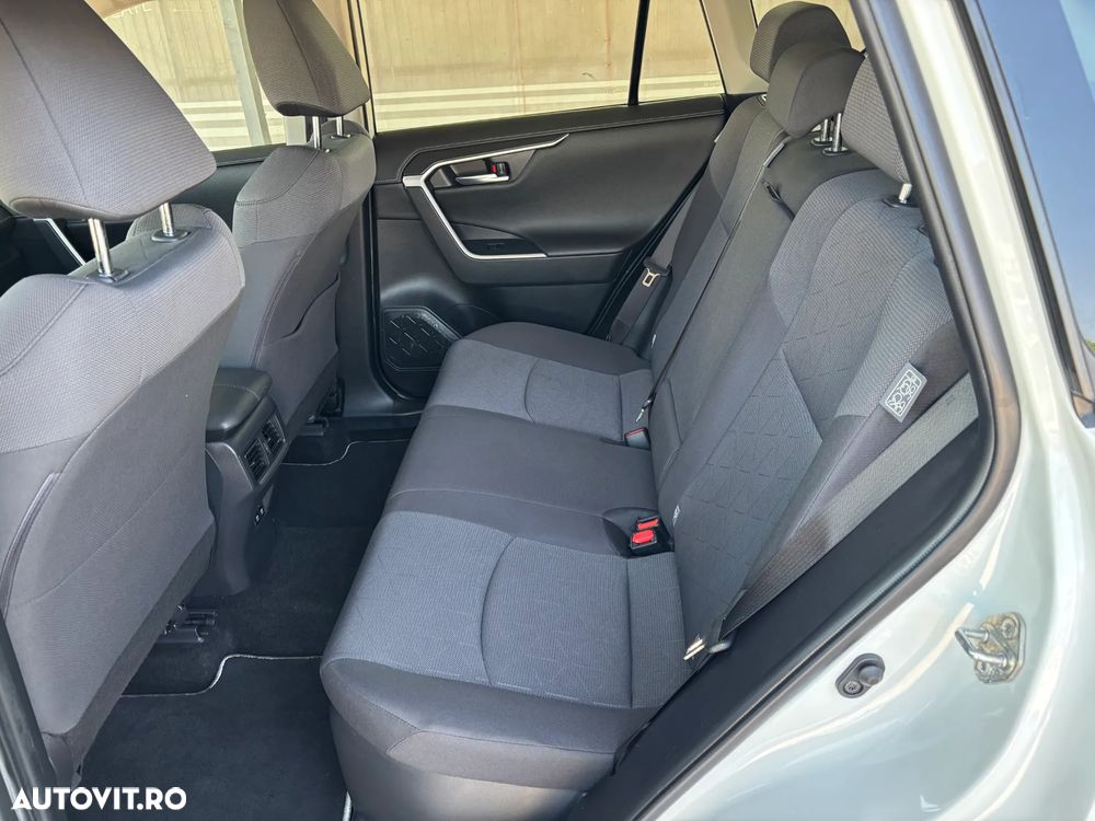 Toyota RAV4 - 33