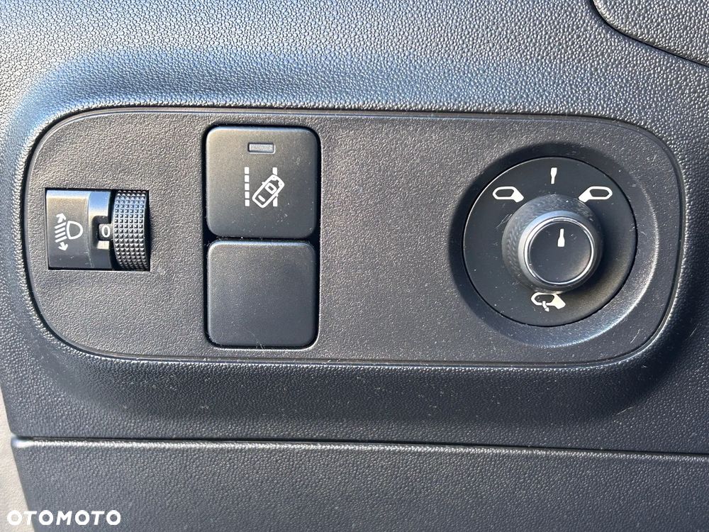 Citroën C3 1.2 PureTech GPF Shine - 7