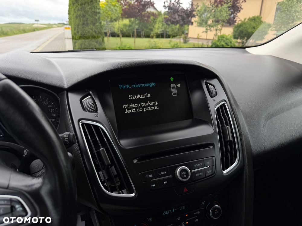 Ford Focus 1.0 EcoBoost Trend - 13