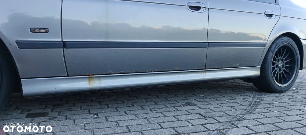 BMW Seria 5 - 12
