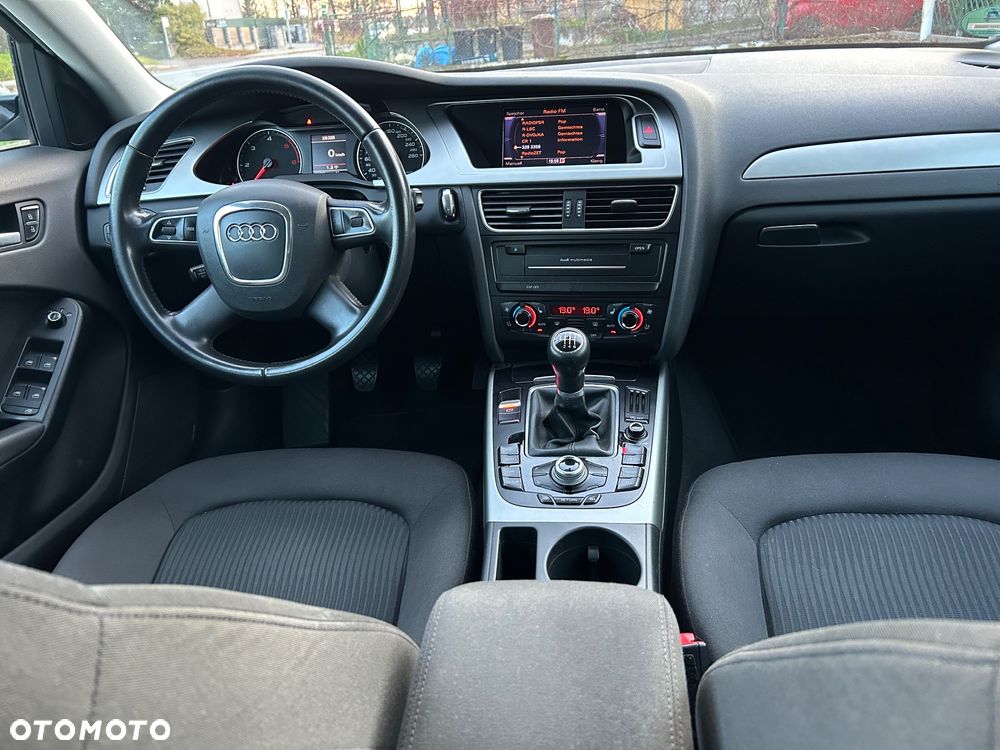 Audi A4 Avant 2.0 TDI DPF Attraction - 7