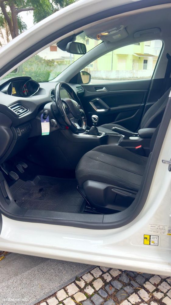 Peugeot 308 SW BlueHDi 120 Stop & Start Nível 2 Business-Line - 9