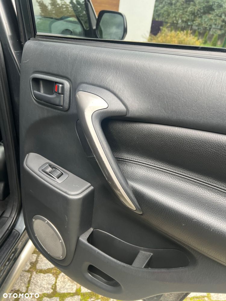 Toyota RAV4 2.0 D-4D Prestige - 16