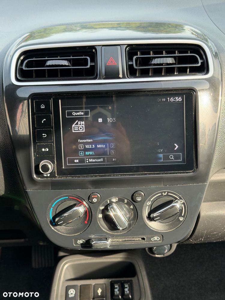 Mitsubishi Space Star - 25