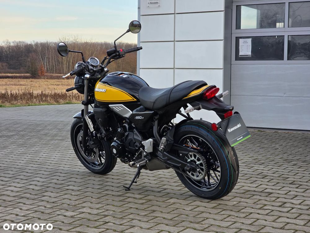 Kawasaki Z 650 RS - 15