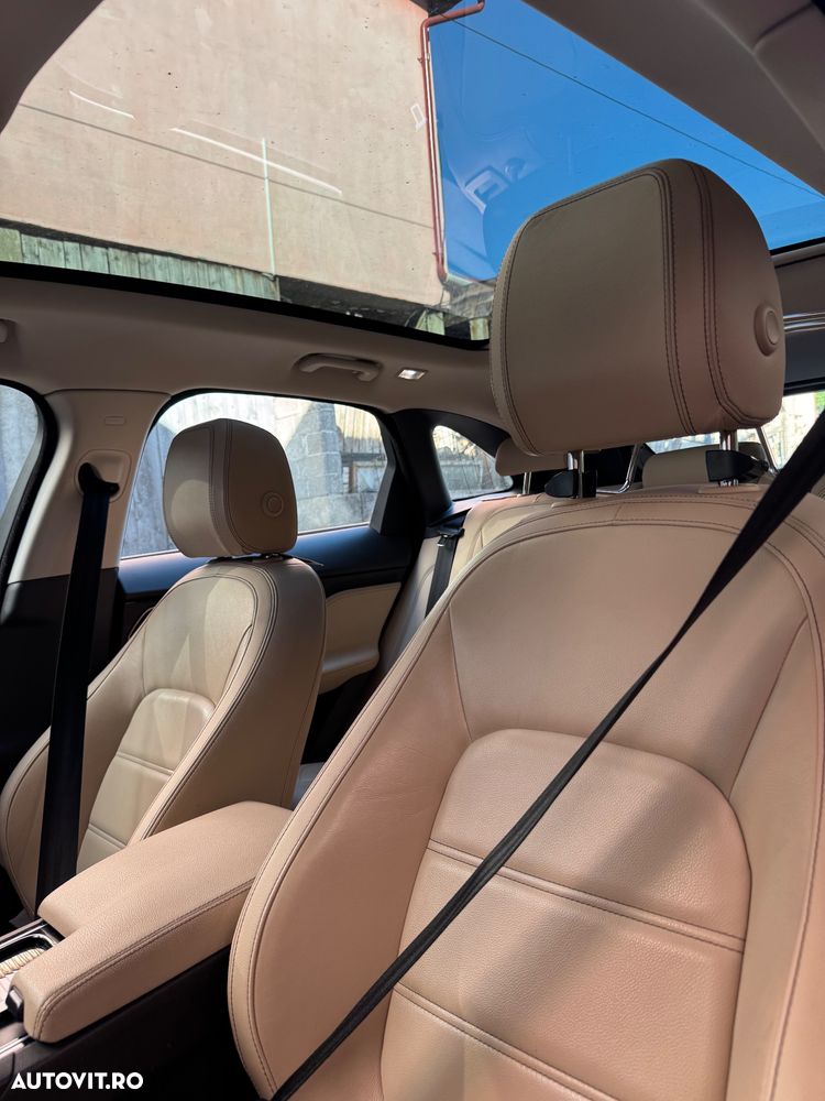 Jaguar F-Pace 20d AWD Prestige - 9