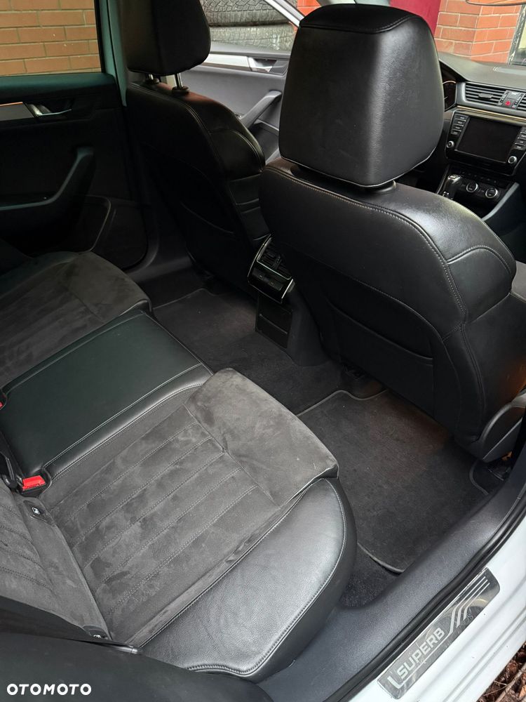 Skoda Superb 2.0 TDI 4x4 Ambition DSG - 9